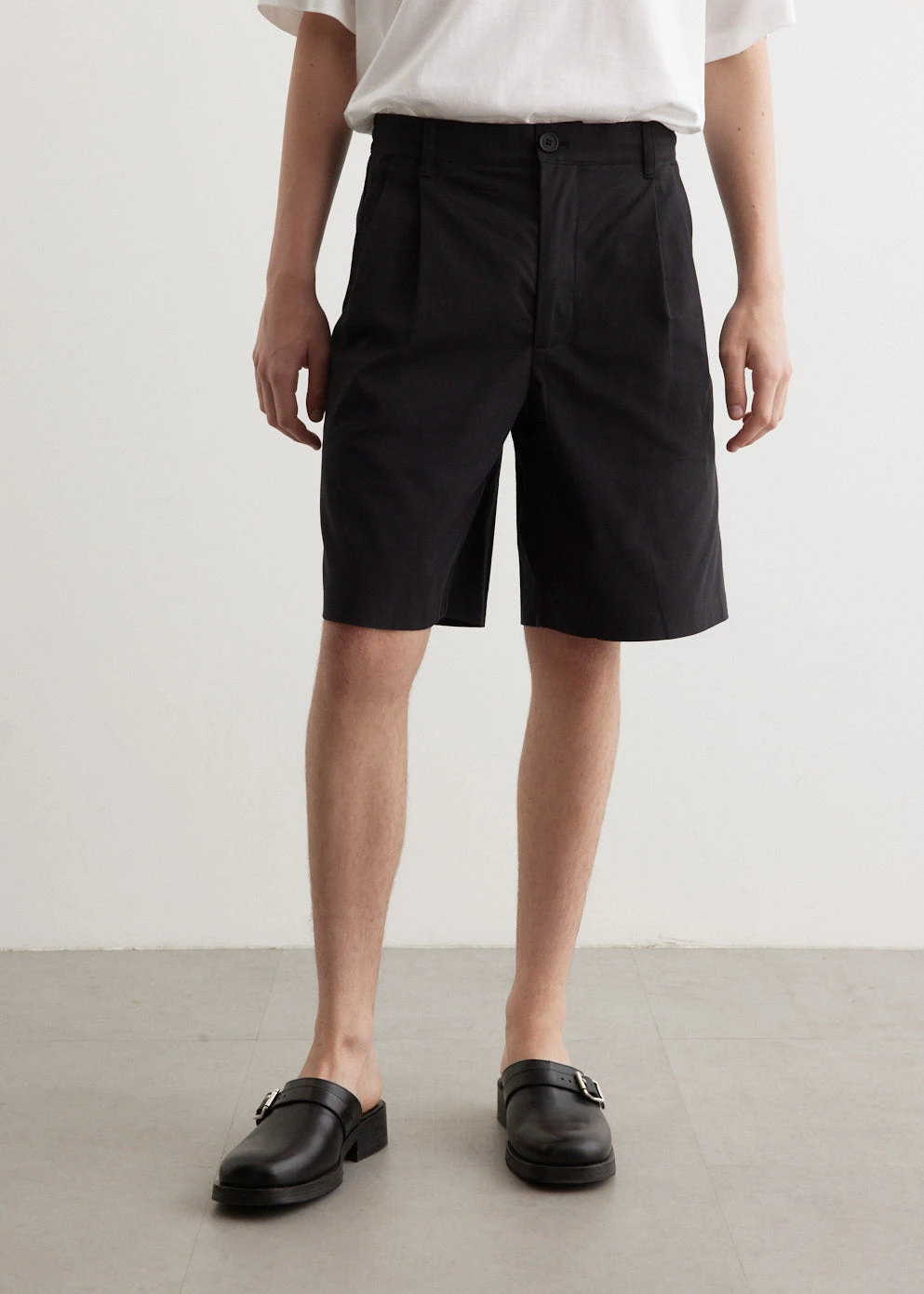Levitate Easy Tailored Shorts 5 Levitate Easy Tailored Shorts - Image 5