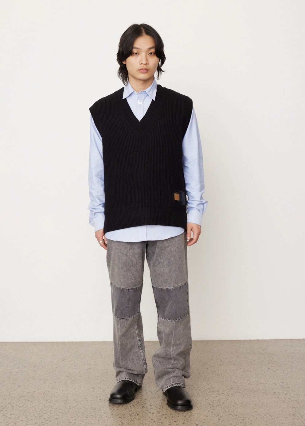 JW Anderson Sim Card Patch V-Neck Vest 3 JW Anderson Sim Card Patch V-Neck Vest - Image 3