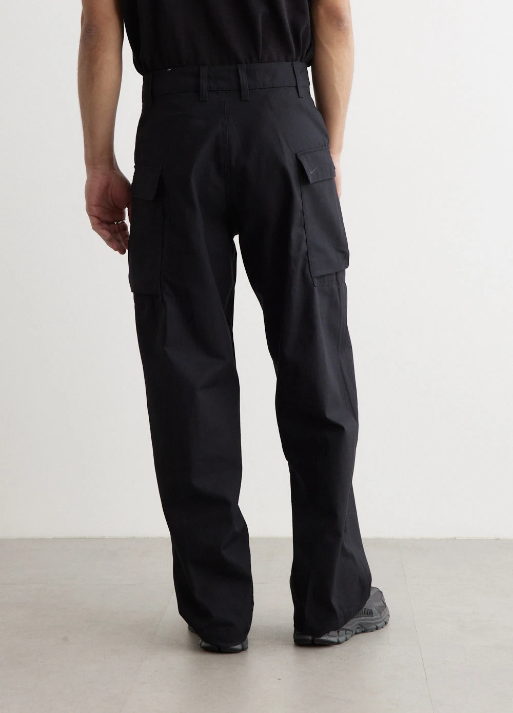 Nike Life Cargo Pants 5 Nike Life Cargo Pants - Image 5