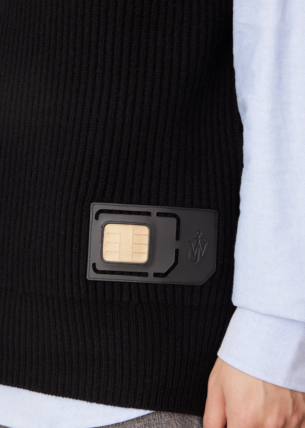 JW Anderson Sim Card Patch V-Neck Vest 2 JW Anderson Sim Card Patch V-Neck Vest - Image 2