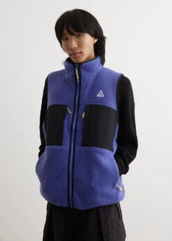 Nike ACG Arctic Wolf Vest -Men Clothing Store mens incu 971 deb6e877 2fc1 4ede b42d a319d724e4df