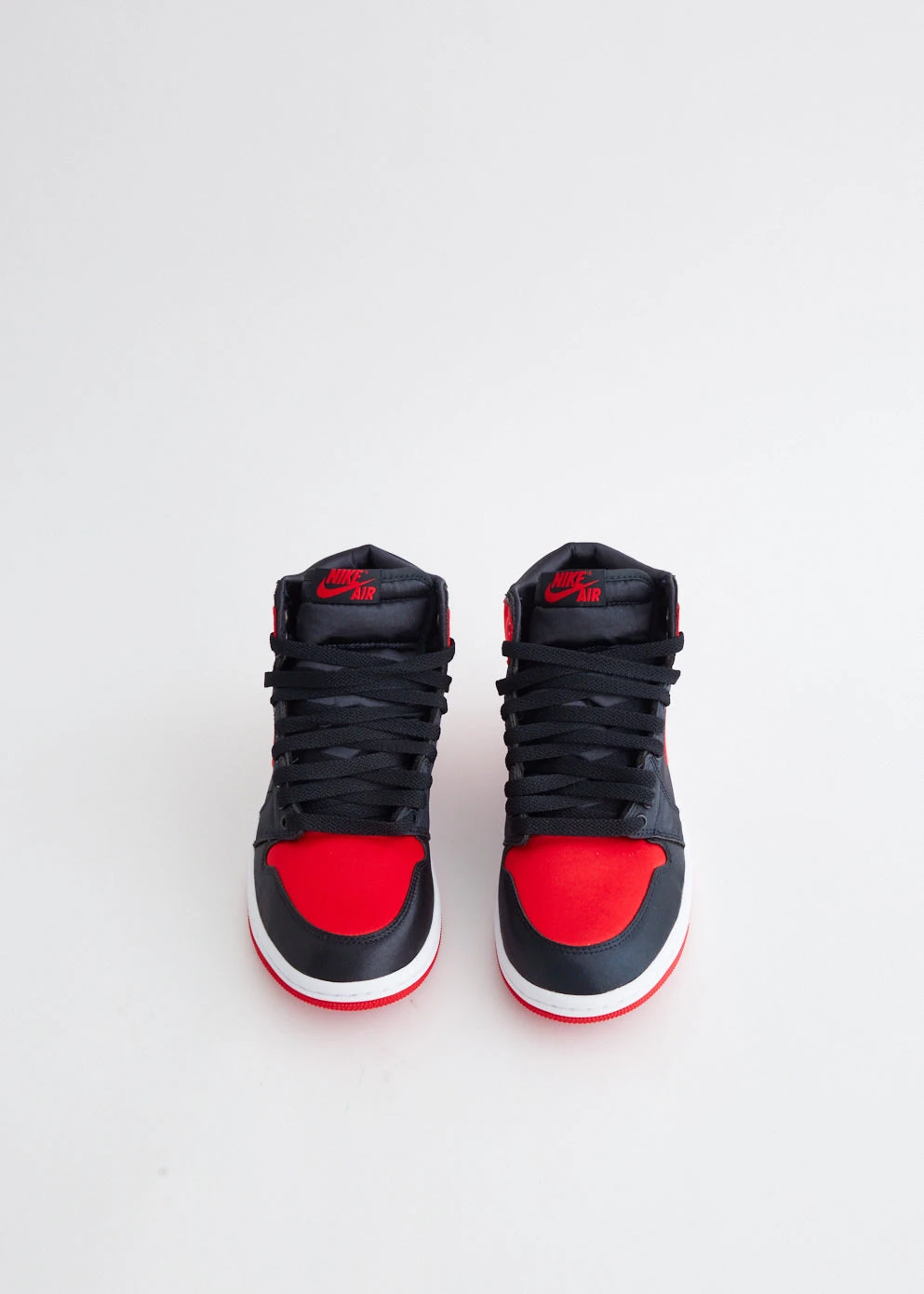 Nike Air Jordan 1 Retro High OG 'Satin Bred' Sneakers (PS) 3 Nike Air Jordan 1 Retro High OG 'Satin Bred' Sneakers (PS) - Image 3