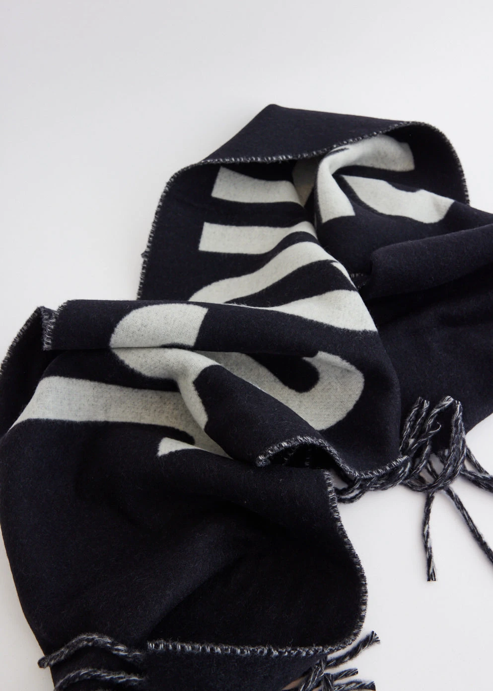 L'echarpe Jacquemus Scarf 1 L'echarpe Jacquemus Scarf