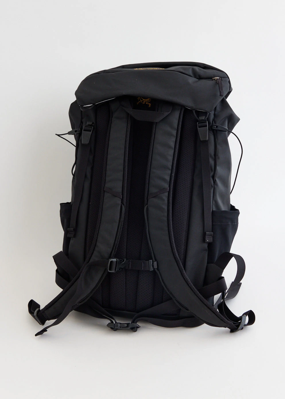 Arc'teryx Mantis 30 Backpack 2 Arc'teryx Mantis 30 Backpack - Image 2