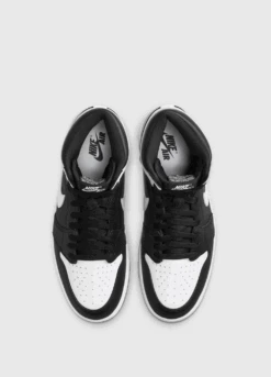 Nike Air Jordan 1 Retro High OG 'Black White' Sneakers 6 Nike Air Jordan 1 Retro High OG 'Black White' Sneakers -Men Clothing Store top bea0683a c44b 42fa 8e26 a4b13239238d